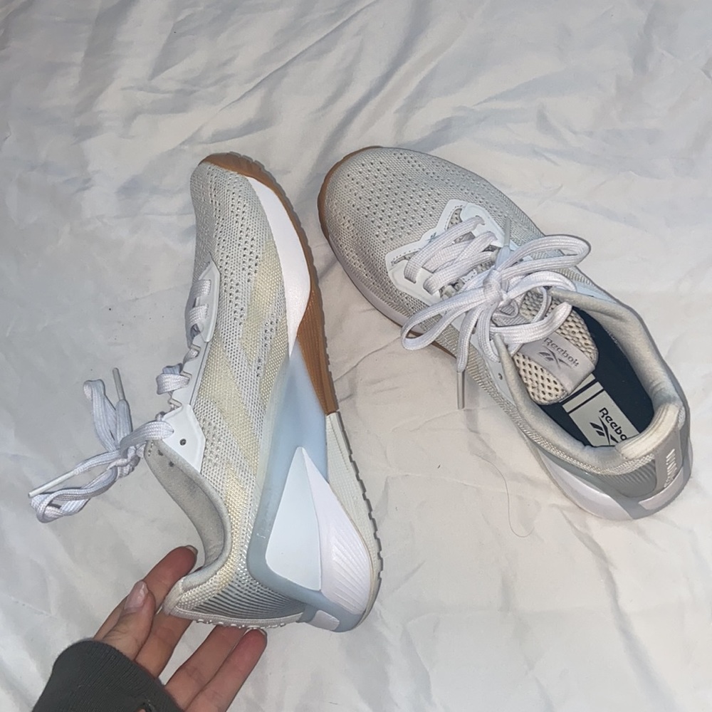 Like new (never worn) size 8 Reebok nano.xi